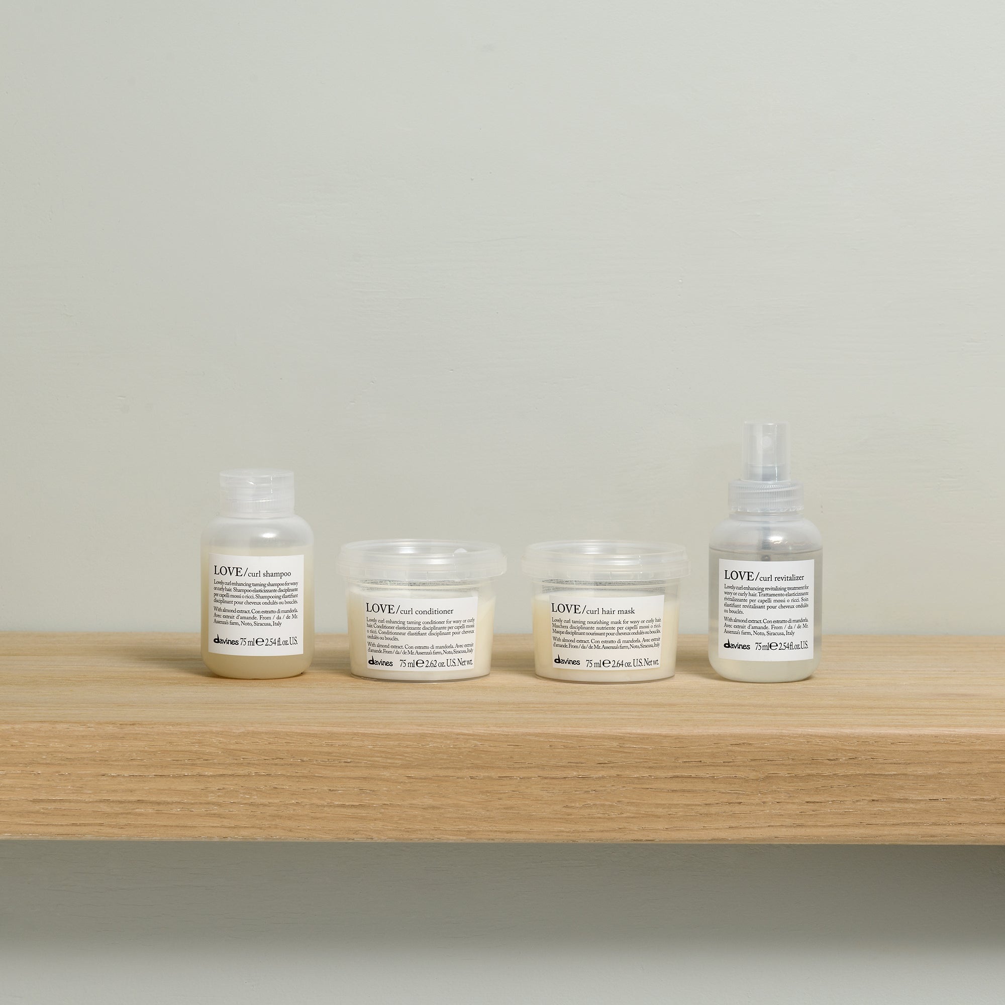 Davines Nederland LOVE CURL Revitalizer - Revitaliserende behandeling voor meer elasticiteit, voor golvend en krullend haar.