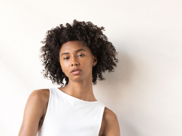 Pro tips: Hoe je de definitie en het volume van gekruld haar kunt verbeteren