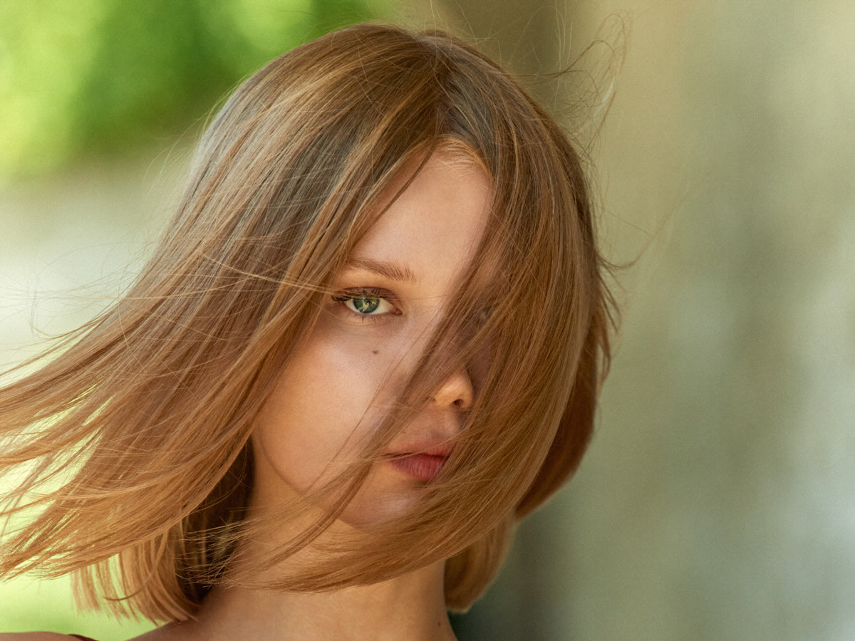 Coastline Reflects: Metallic Anti-Frame