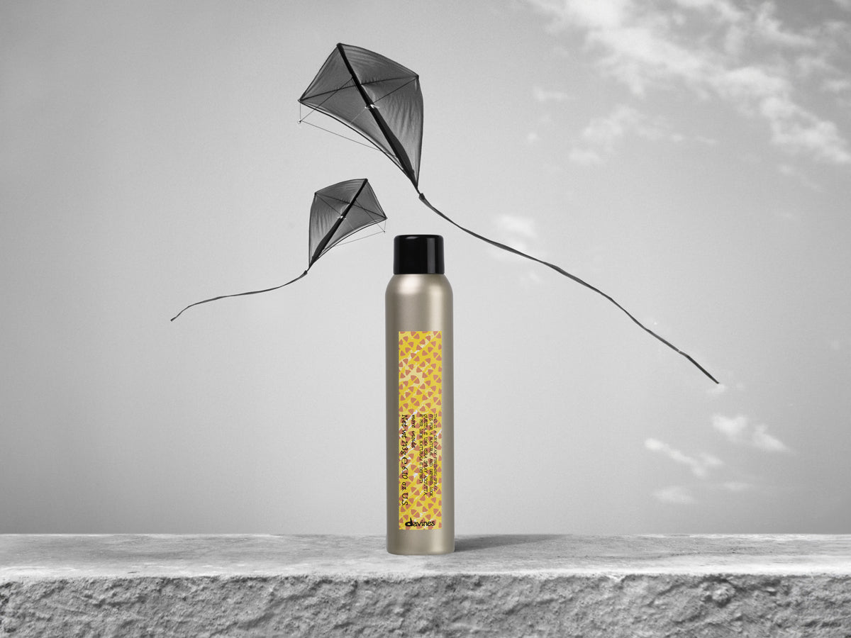 Ontdek Dry Wax spray: Het antwoord op perfect warrige, ongestylde golven