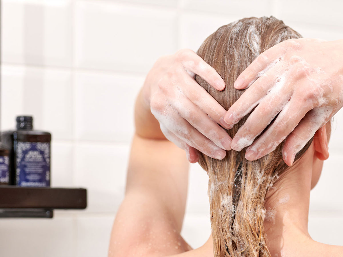 6 ideeën voor een duurzamere haarverzorging