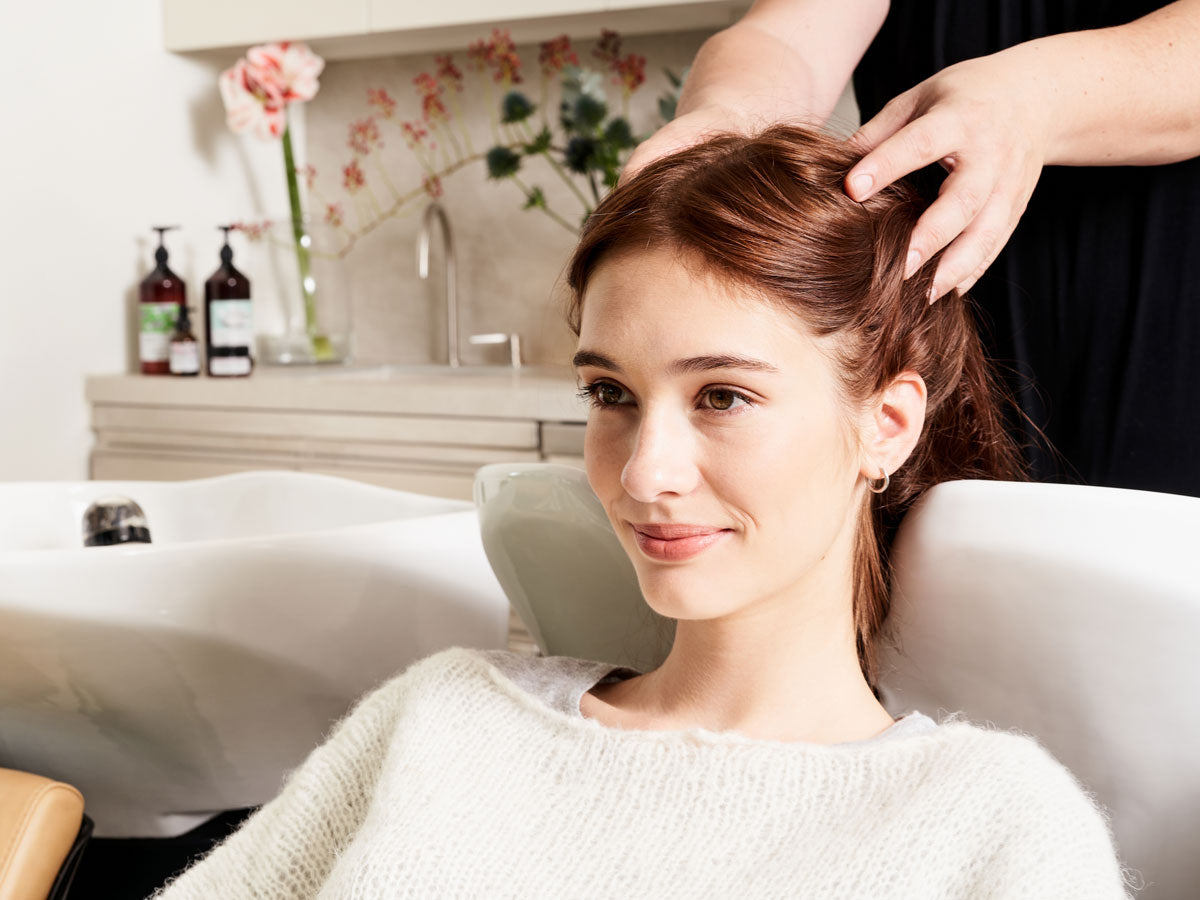 Je haar en hoofdhuid detoxen met Salon-Approved behandelingen