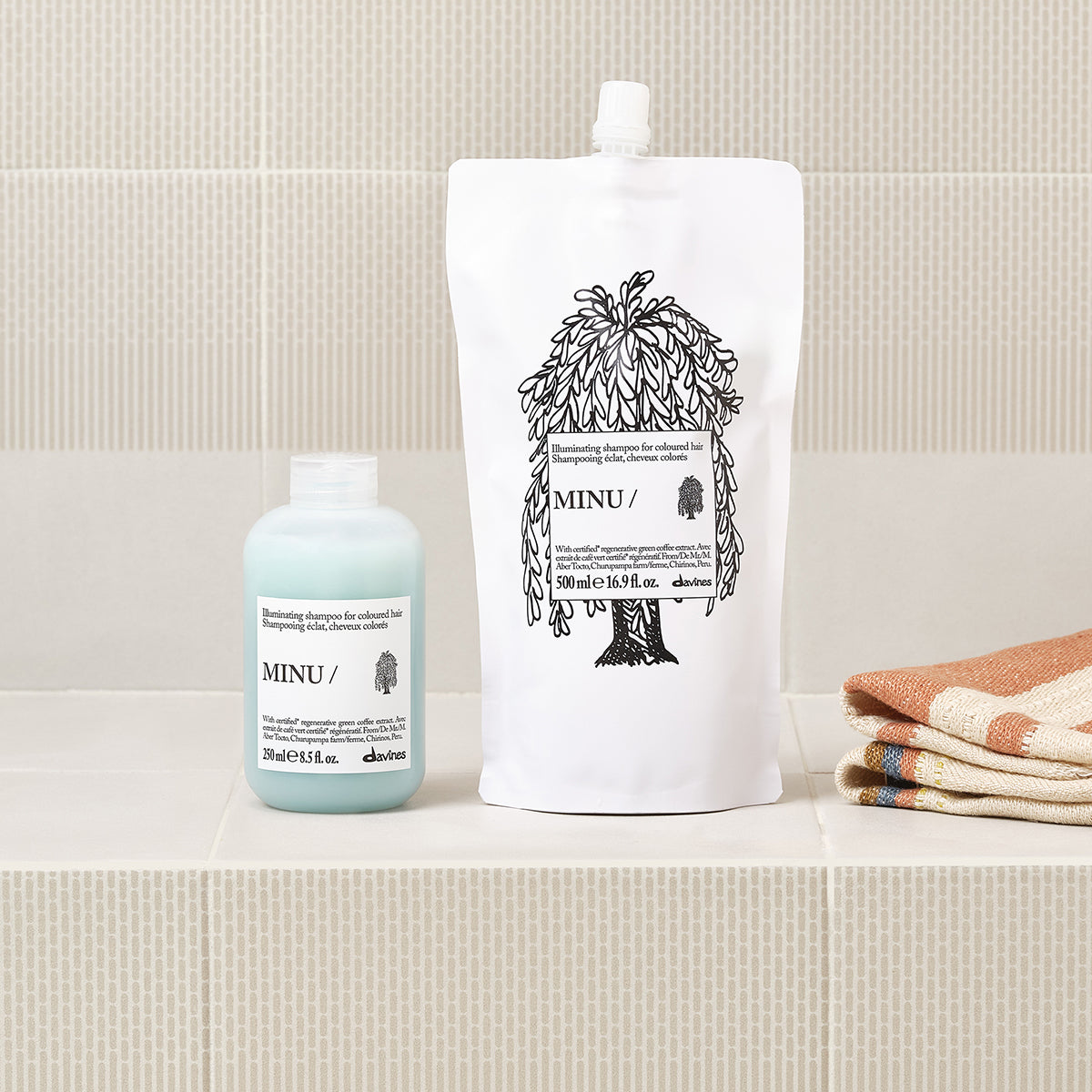 
Davines Nederland MINU Shampoo - Verhelderende shampoo voor gekleurd haar. 