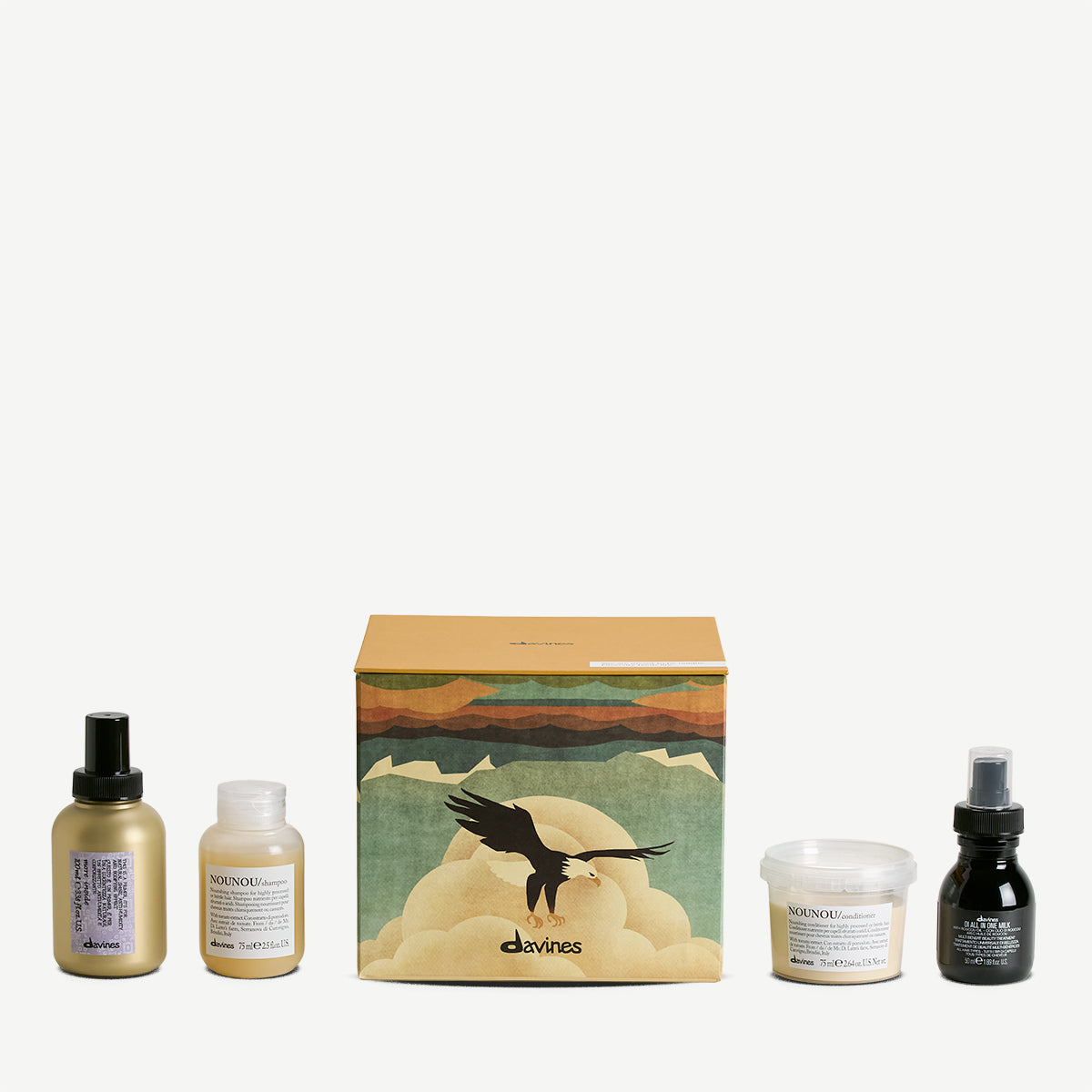 Translation missing: nl.products.general.vendor:  Mixed cadeauset voor alle haartypes  Deze ontdekkingsset is ontworpen om je haar te voeden, te beschermen en te versterken met een volumegevend effect, een bescherming tegen vochtigheid en een uitzonderlijke glans. Ideaal voor droog of behandeld haar, het laat je lokken er buitengewoon mooi en gezond uitzien. -100x.jpg?v=1761044572
